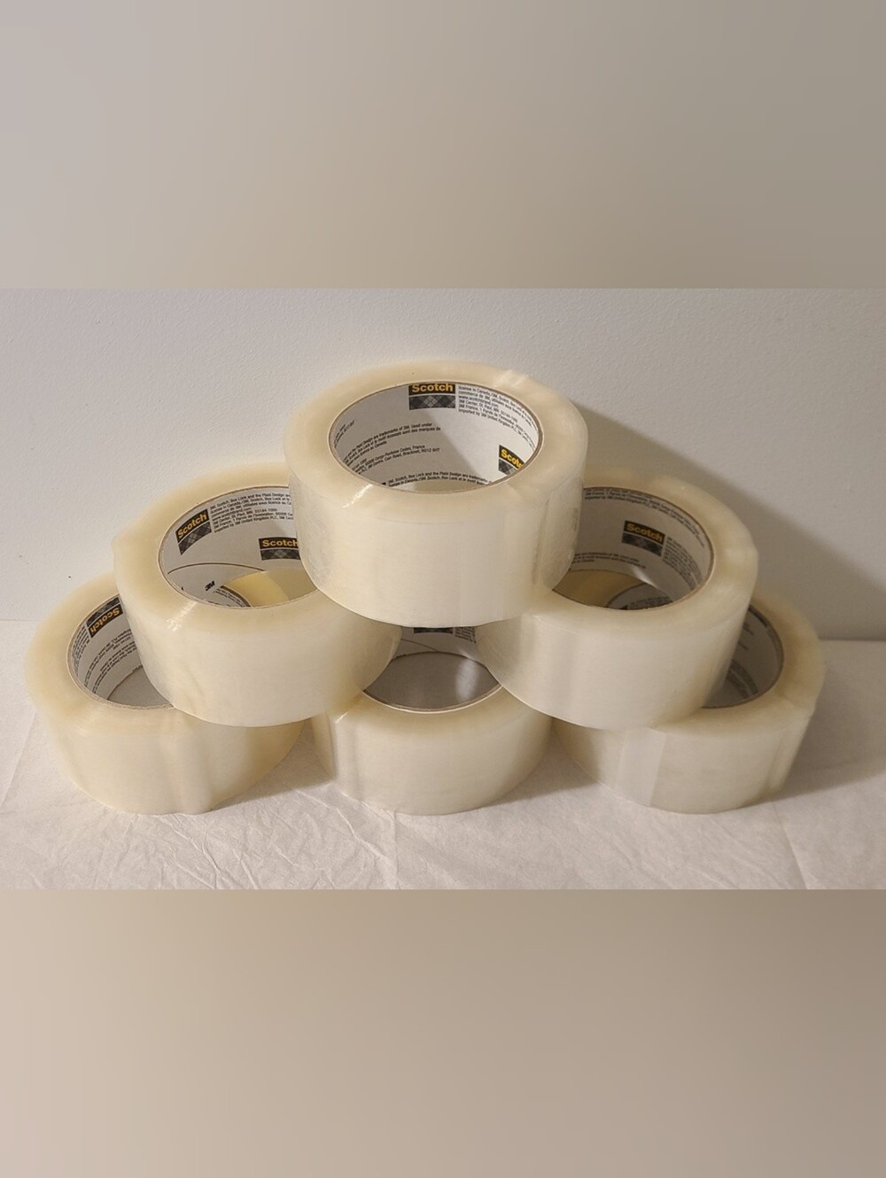BRAND NEW - Scotch - ONE Roll of Clear Packing Sealing Tape (48mm x 100m)